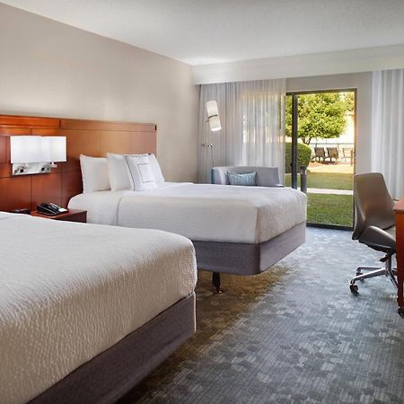 Courtyard By Marriott Fayetteville Dış mekan fotoğraf