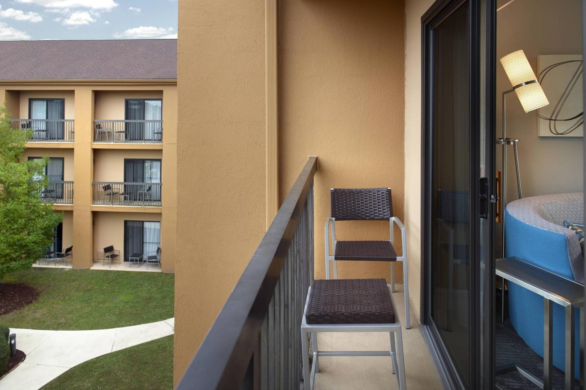 Courtyard By Marriott Fayetteville Dış mekan fotoğraf