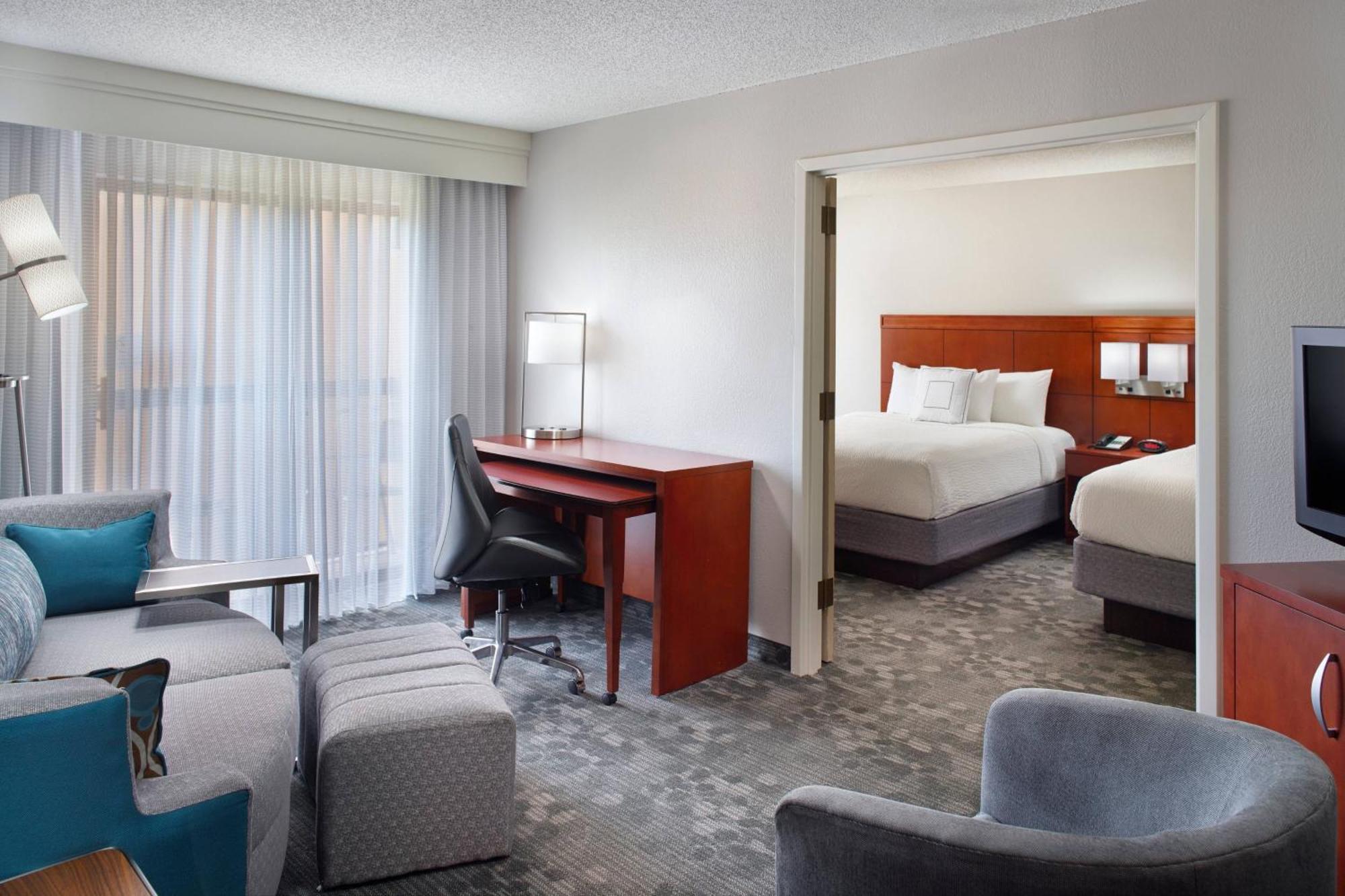Courtyard By Marriott Fayetteville Dış mekan fotoğraf
